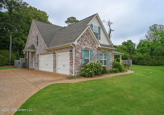 Homes for sale in Olive Branch, MS | 4938 Pleasant Breeze Dr, Olive Branch, MS 38654 | MLS# 4147645