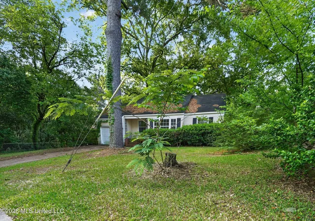 Photo 3 of Single family home for sale at 339 Audubon Pl, Jackson, MS 39206 | MLS# 4148062 | Listing updated on 2026-09-16