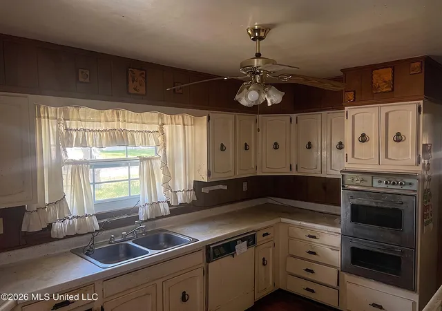 2nd image of 216 Hills Of The Valley, Vicksburg, MS 39183 | MLS# 4147671