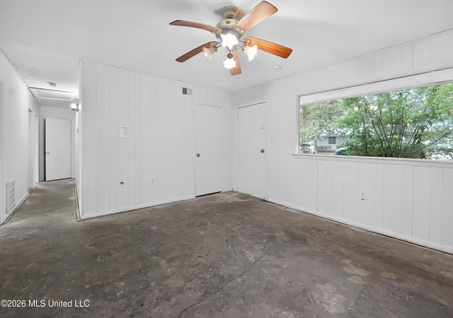Homes for sale in Jackson, MS | 366 Queen Marie Ln, Jackson, MS 39209 | MLS# 4153745