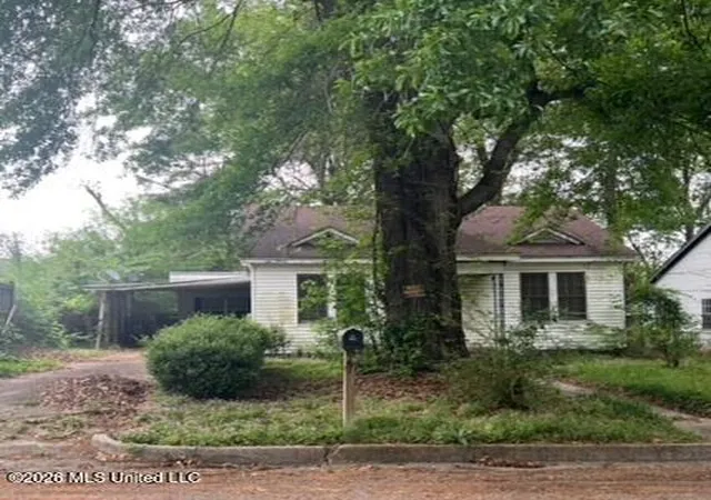 Photo 3 of Single family home for sale at 316 Lexington Ave, Jackson, MS 39209 | MLS# 4147709 | Listing updated on 2026-09-08
