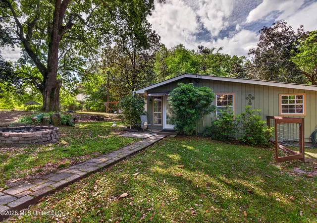 image of 7721 Ridge Gate Rd, Ocean Springs, MS 39564 | MLS# 4147747