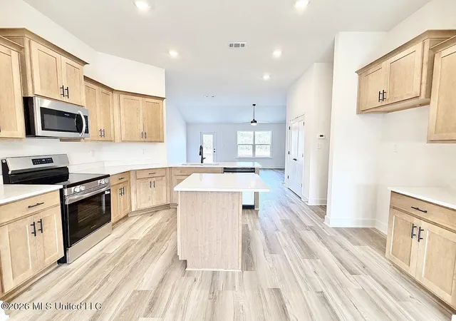 Photo 2 of Sale Pending at 8834 Osprey Landing Cir, Vancleave, MS 39565 | MLS# 4148039 | Listing updated on 2026-09-06