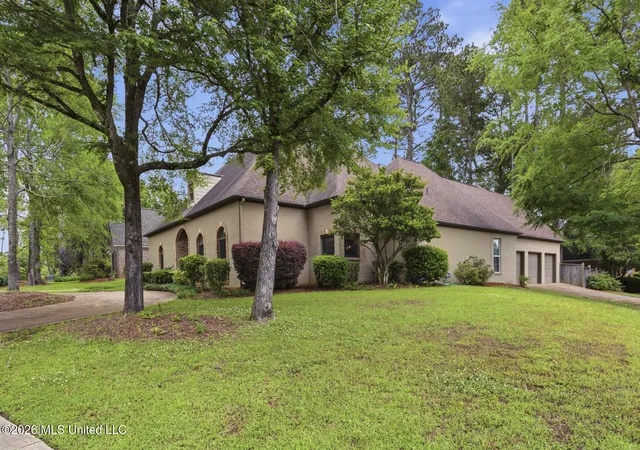 Photo 3 of Single family home for sale at 610 Abbots Ln, Ridgeland, MS 39157 | MLS# 4147757 | Listing updated on 2026-08-05