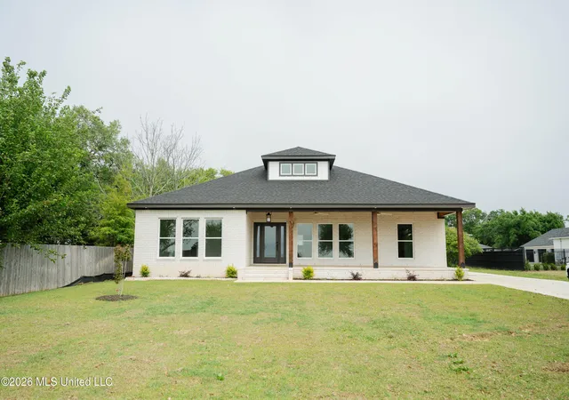 Single family home for sale at 1416 E Beach Blvd, Gulfport, MS 39501 | MLS# 4148248 | Listing updated on 2026-09-08