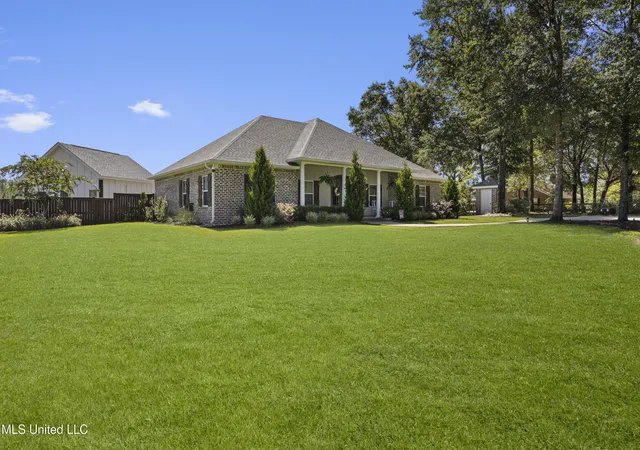 Photo 3 of Sale Pending at 3419 Stephen Earl Dr, Vancleave, MS 39565 | MLS# 4148061 | Listing updated on 2026-08-20