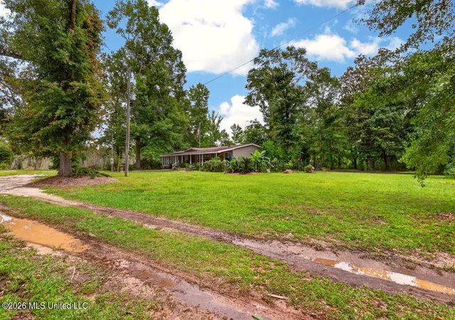 Homes for sale in Kiln, MS | 17990 Cuevas Rd, Kiln, MS 39556 | MLS# 4150930