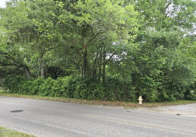 2nd image of 2015 W 2nd St, Long Beach, MS 39560 | MLS# 4147999