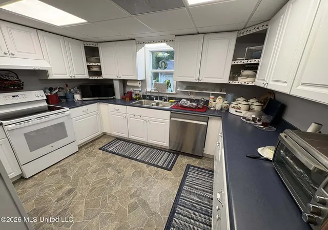 Photo 3 of Manufactured home for sale at 263 Entrekin Rd, Lumberton, MS 39455 | MLS# 4148037 | Listing updated on 2026-09-09