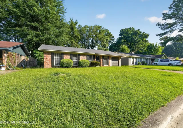 Photo 3 of Sale Pending at 340 William Mckinley Cir, Jackson, MS 39213 | MLS# 4154683 | Listing updated on 2026-09-09