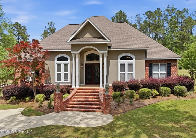 Homes for sale in Hattiesburg, MS | 28 W Lake Rd, Hattiesburg, MS 39402 | MLS# 4147987