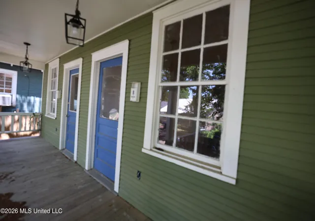 Homes for sale in Natchez, MS | 207 Saint Mary St, Natchez, MS 39120 | MLS# 4148556
