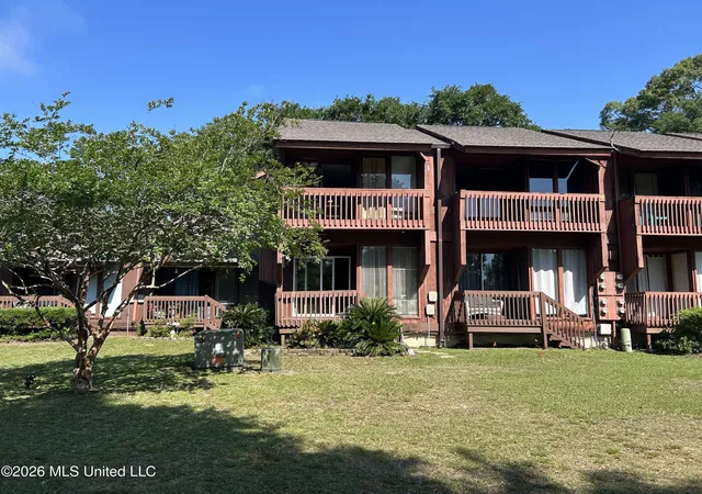 Homes for sale in Diamondhead, MS | 113 Lakeside Villa, Diamondhead, MS 39525 | MLS# 4148141