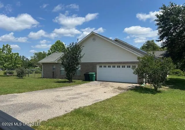Photo 4 of Single family home for sale at 5480 Rocky Hl Dedeaux Rd, Kiln, MS 39556 | MLS# 4148088 | Listing updated on 2026-09-18