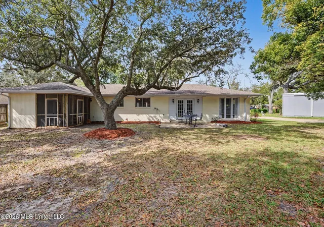 Photo 2 of Single family home for sale at 332 Eastview Dr, Biloxi, MS 39531 | MLS# 4148169 | Listing updated on 2026-07-06