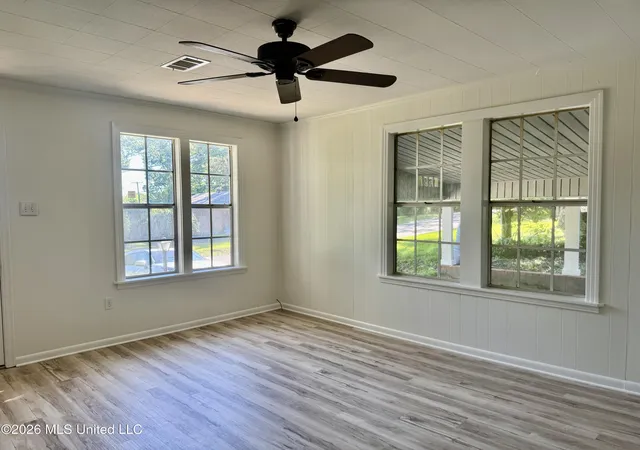 Homes for sale in Natchez, MS | 3605 Ridgewood Rd, Natchez, MS 39120 | MLS# 4148176