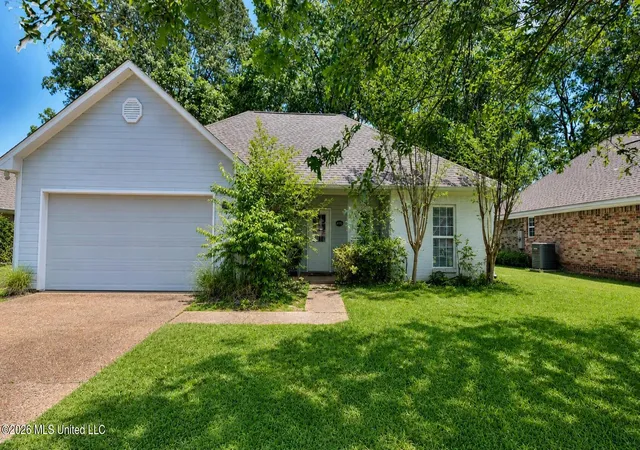Photo 1 of Single family home for sale at 246 Cherry Bark Dr, Brandon, MS 39047 | MLS# 4148425 | Listing updated on 2026-10-09