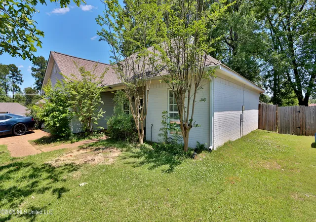 Photo 2 of Single family home for sale at 246 Cherry Bark Dr, Brandon, MS 39047 | MLS# 4148425 | Listing updated on 2026-10-09