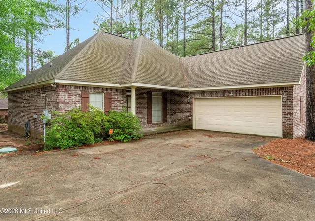 Photo 3 of Single family home for sale at 59 Lamplighter Ln, Purvis, MS 39475 | MLS# 4148222 | Listing updated on 2026-09-15