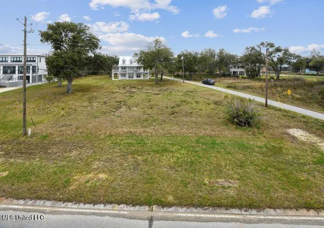 5th image of 517 N Beach Blvd, Waveland, MS 39576 | MLS# 4148563