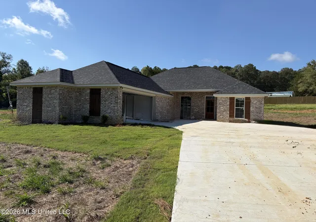 Photo 1 of Single family home for sale at 28118 U S 51, Crystal Springs, MS 39059 | MLS# 4148942 | Listing updated on 2026-09-08