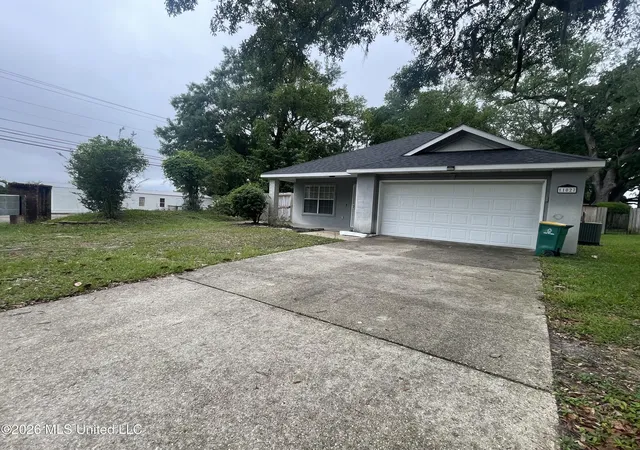 Photo 2 of Single family home for sale at 11027 Oakcrest Dr, Diberville, MS 39540 | MLS# 4148312 | Listing updated on 2026-08-27