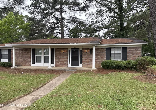Homes for sale in Jackson, MS | 101 Dotson Pl, Jackson, MS 39213 | MLS# 4148819