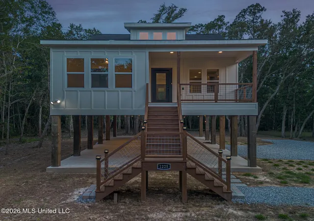 Homes for sale in Waveland, MS | 1225 Taranto St, Waveland, MS 39576 | MLS# 4148406