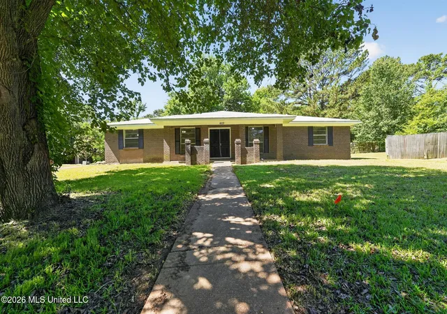 Photo 4 of Single family home for sale at 603 Chelsea Dr, Jackson, MS 39212 | MLS# 4150158 | Listing updated on 2026-10-22