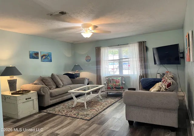 Photo 4 of Single family home for sale at 217 Buena Vista Dr, Long Beach, MS 39560 | MLS# 4148474 | Listing updated on 2026-05-13