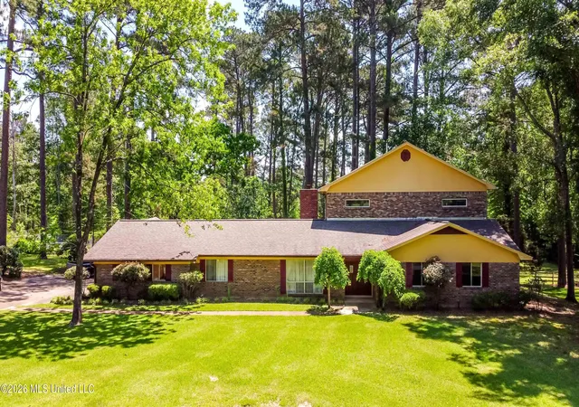 2nd image of 3830 Forest Hill Rd, Jackson, MS 39212 | MLS# 4148534