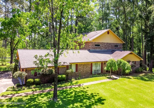 3rd image of 3830 Forest Hill Rd, Jackson, MS 39212 | MLS# 4148534