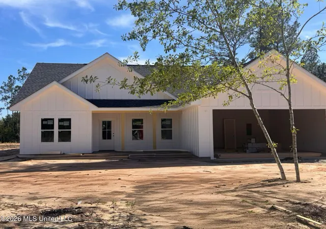 Homes for sale in Kiln, MS | 3695 Rocky Hill Dedeaux Rd, Kiln, MS 39556 | MLS# 4148537