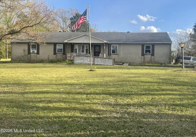 Homes for sale in Coldwater, MS | 3581 Countyline Tate Rd, Coldwater, MS 38618 | MLS# 4148583