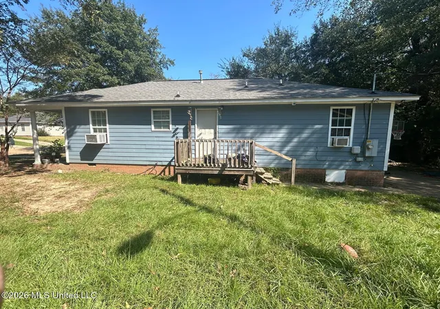 Photo 2 of Single family home for sale at 621 Chestnut St, Jackson, MS 39204 | MLS# 4149104 | Listing updated on 2026-05-13