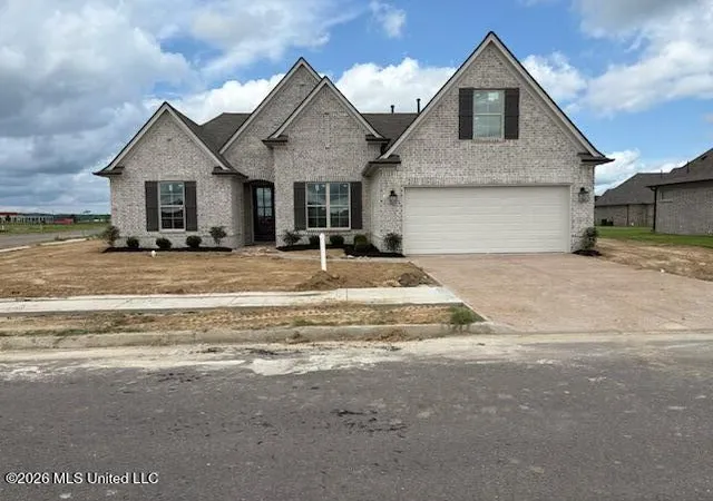 Homes for sale in Lake Cormorant, MS | 3114 E Camilla Cir, Lake Cormorant, MS 38641 | MLS# 4148673