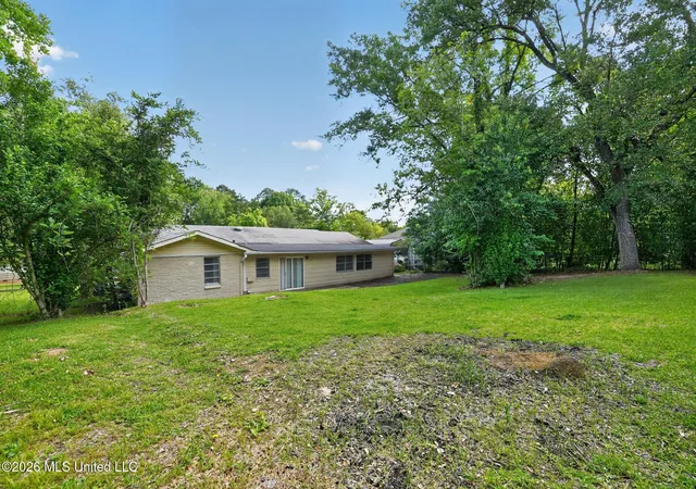 Homes for sale in Jackson, MS | 1523 Winchester St, Jackson, MS 39211 | MLS# 4150004