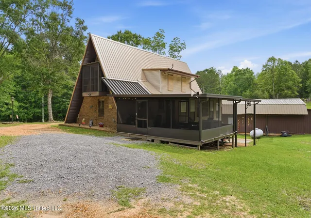 Homes for sale in Lumberton, MS | 38 Downs St, Lumberton, MS 39455 | MLS# 4149196