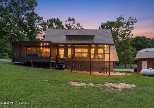 Homes for sale in Lumberton, MS | 38 Downs St, Lumberton, MS 39455 | MLS# 4149196