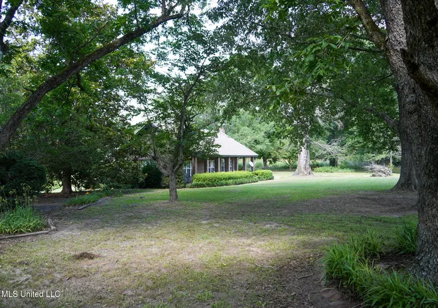 Homes for sale in Utica, MS | 3084 Tom Collins Rd, Utica, MS 39175 | MLS# 4148670