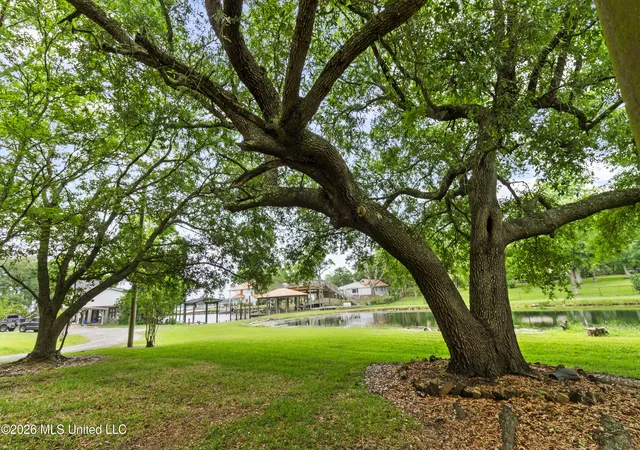 Photo 4 of Single family home for sale at 4510 Willow St, Pascagoula, MS 39567 | MLS# 4148774 | Listing updated on 2026-09-14