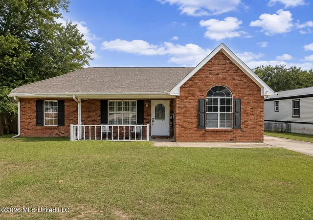 Homes for sale in Diamondhead, MS | 10757 Linohau Wy, Diamondhead, MS 39525 | MLS# 4148811