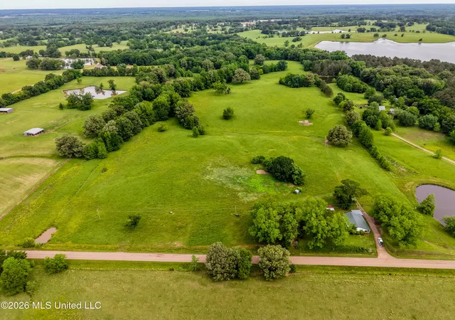 2nd image of 0 Cox Ferry Rd, Flora, MS 39071 | MLS# 4148930