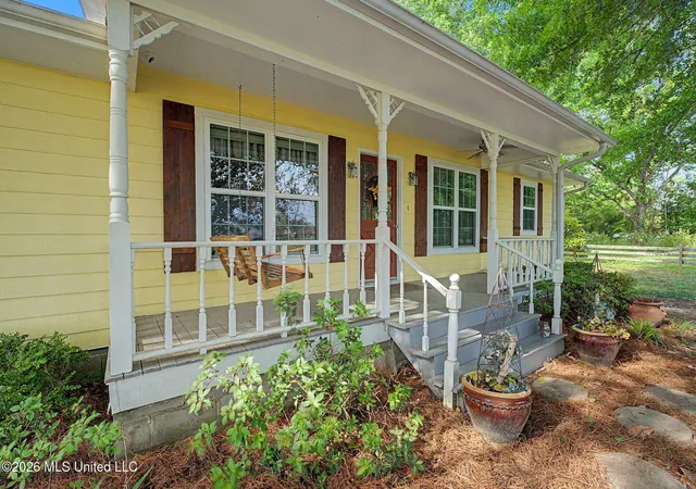 Photo 3 of Sale Pending at 4507 Pleasant Hl Rd, Olive Branch, MS 38654 | MLS# 4149041 | Listing updated on 2026-09-03