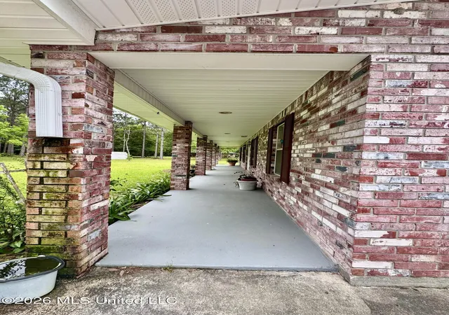 Homes for sale in Picayune, MS | 20 C G Smith Rd, Picayune, MS 39466 | MLS# 4149014