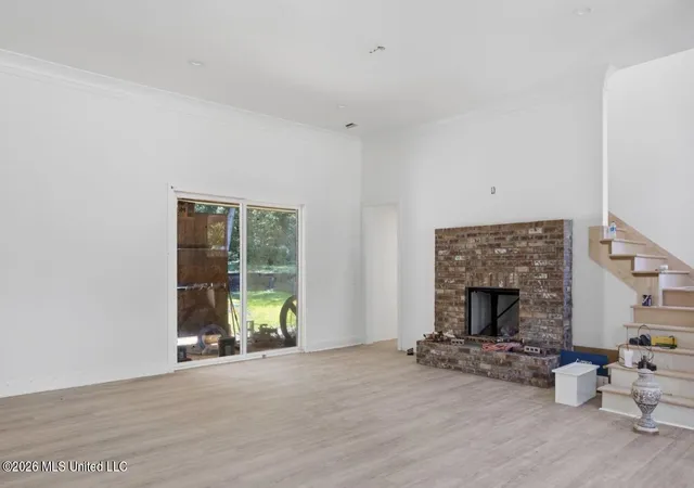 Photo 3 of Sale Pending at 24 Avery Cir, Jackson, MS 39211 | MLS# 4149668 | Listing updated on 2026-08-01