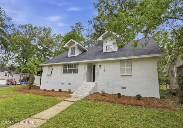 Photo 2 of Single family home for sale at 1735 Wilhurst St, Jackson, MS 39211 | MLS# 4149050 | Listing updated on 2026-06-09