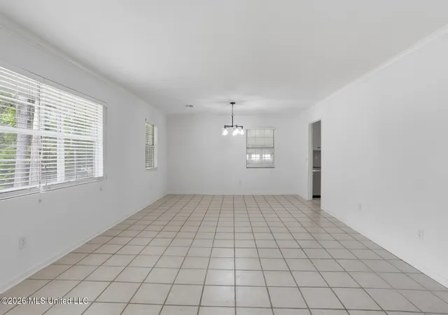 Photo 3 of Single family home for sale at 1735 Wilhurst St, Jackson, MS 39211 | MLS# 4149050 | Listing updated on 2026-06-09