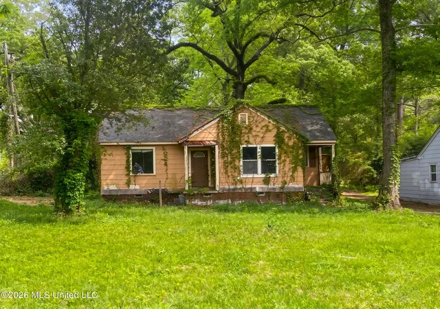 Homes for sale in Jackson, MS | 2006 Alta Woods Blvd, Jackson, MS 39204 | MLS# 4149055
