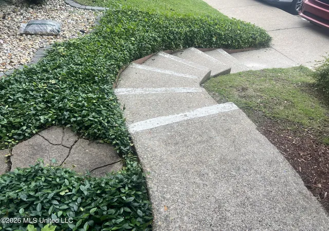 4th image of 495 Popps Ferry Rd, Biloxi, MS 39531 | MLS# 4149102